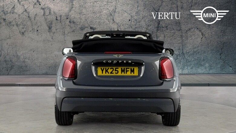 MINI Cooper 2.0 C Exclusive 2dr Auto Petrol Convertible